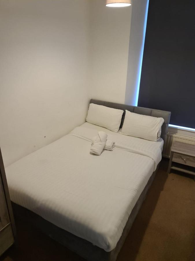 24Hr Self Check In Apartment Central Barnsley Exteriör bild